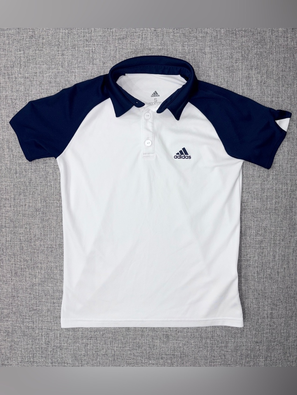 adidas size small performance fabric EUC
